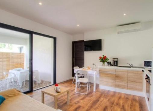 Appartement Tranquille En Bas De Villa Afa Exterior foto